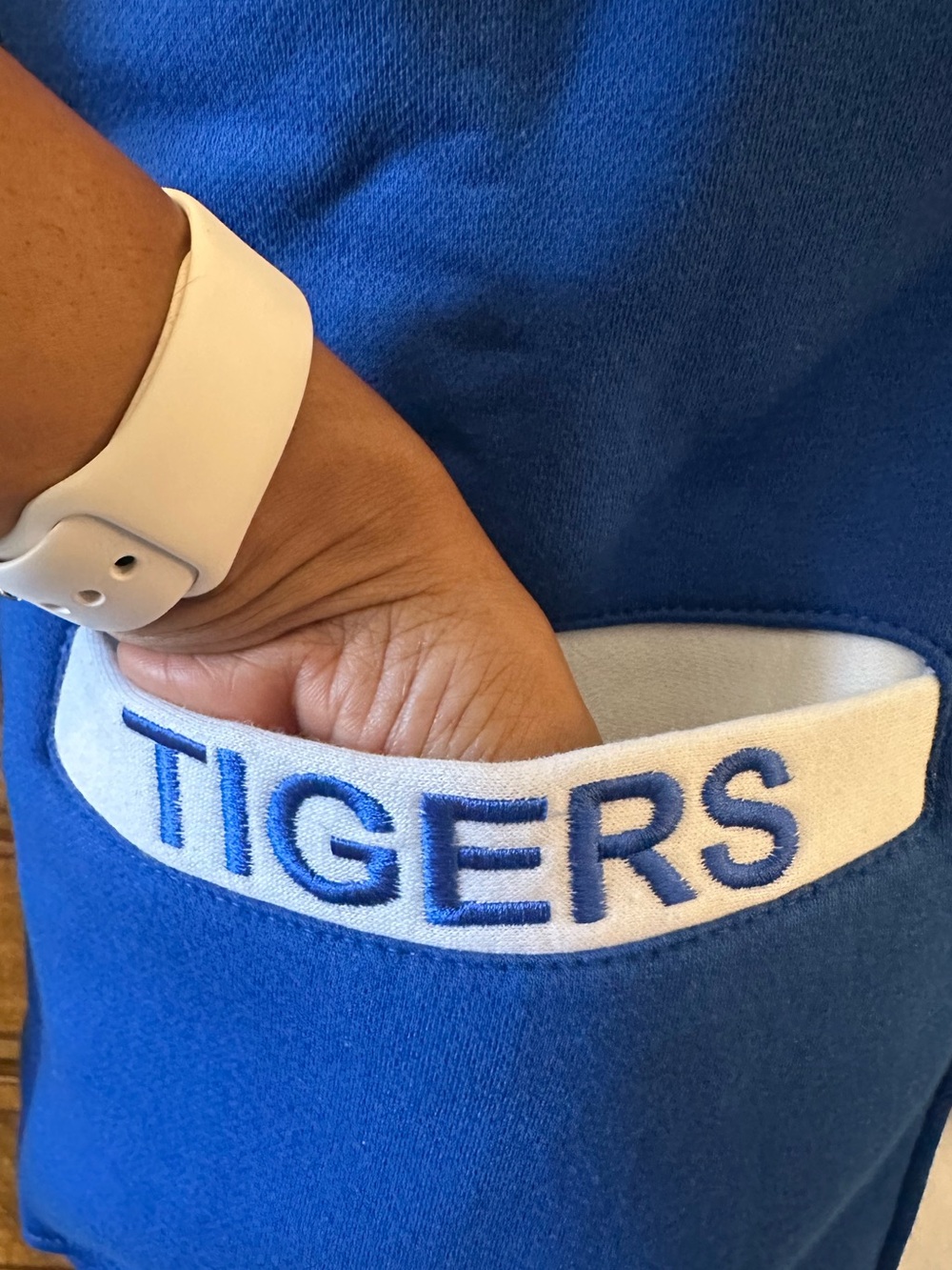 TSU Tigers Tennessee State Univer Embroidered Varsity Cardigan XS Fits Women’s M - Picture 7 of 15